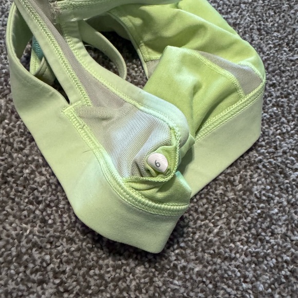 Lululemon Athletica Light Green Sports Bra - Picture 3 of 3